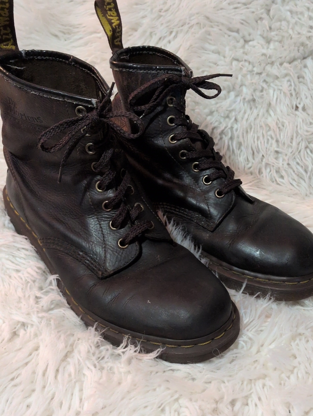 Dr. Martens Men’s Dark Brown Leather Lace-Up Boots